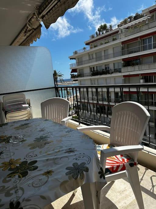 Residence Mona Lisa Bord De Mer Menton Exterior photo